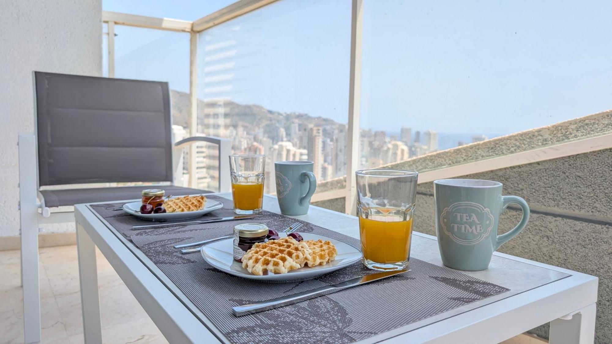 Neptuno Sea & Sky Benidorm